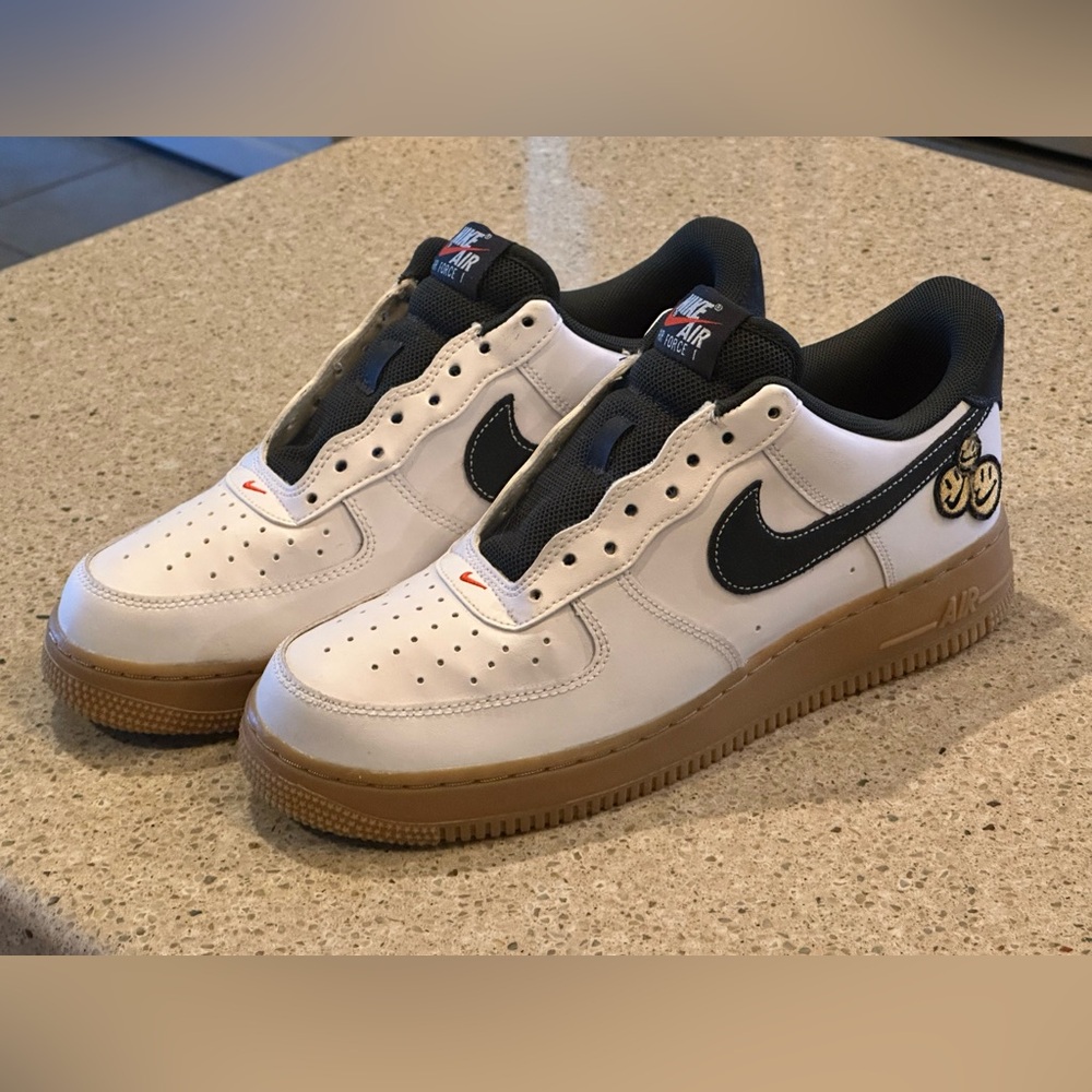 Nike Air Force 1 Low 07 LV8 Go Extra Smile Size 8.5 - No Laces PreOwned /No Box